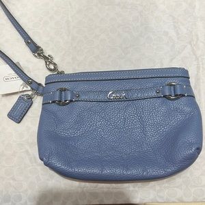 Coach NWT leather wristlet cornflower